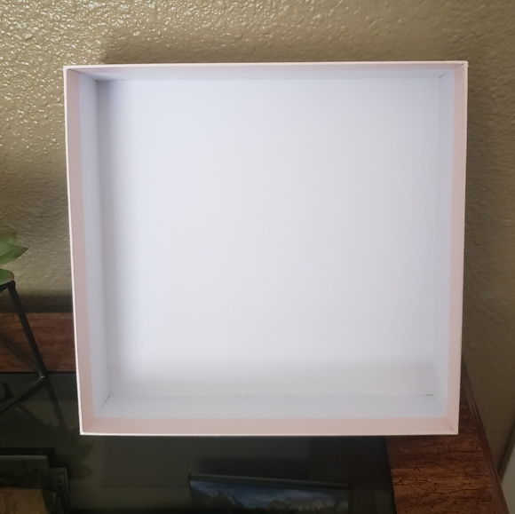 Baby Pink Coach Fragrance Gift Box - Picture 5 of 6